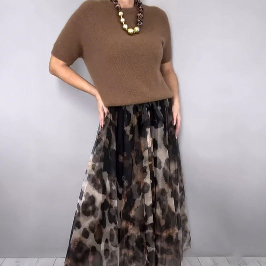 🥳2026 KUUMA ALE🥳💞YLI 50 000 MYYTY!💥👗🌿 50% ALENNUS! Naisten kaksiosainen villasetti – Leopardikuvioinen hame, pehmeä neulepaita. Kaunis A-linja leikkaus. Koot jopa 5XL. Vaivaton tyyli kaikille vartalotyypeille. 🎀🕊️